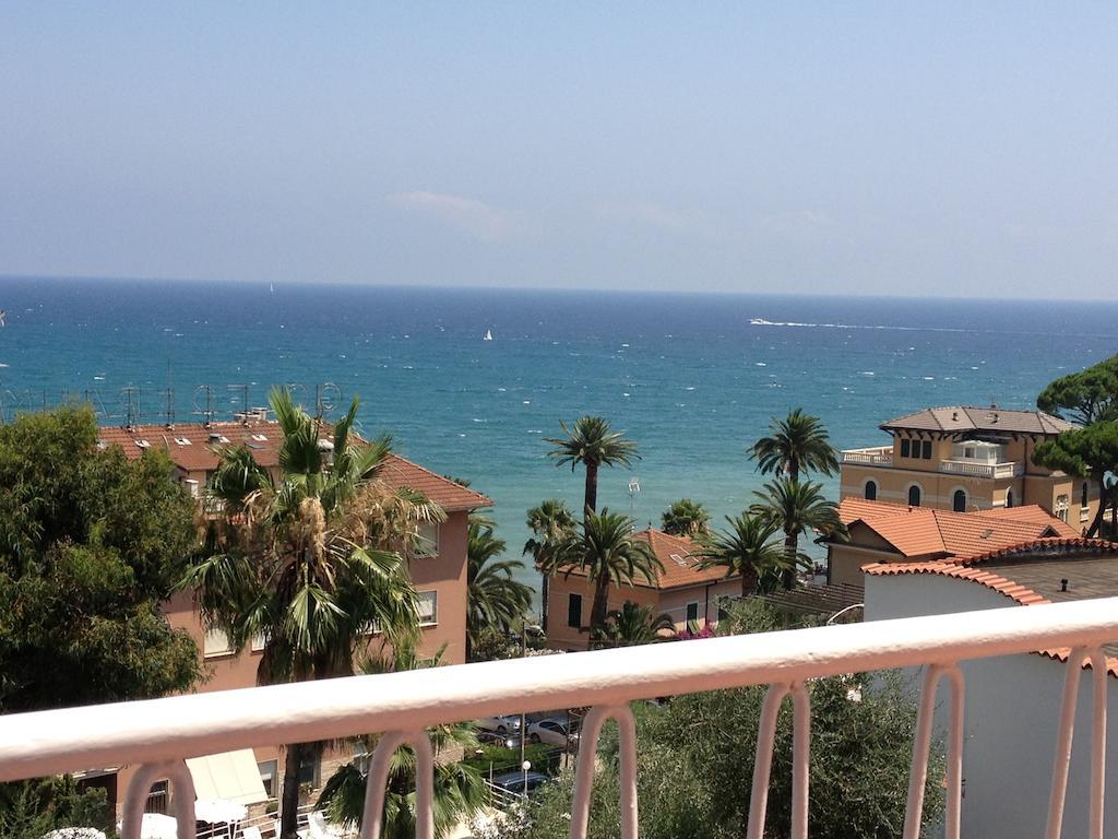 דיאנו מרינה Hotel Nettuno מראה חיצוני תמונה