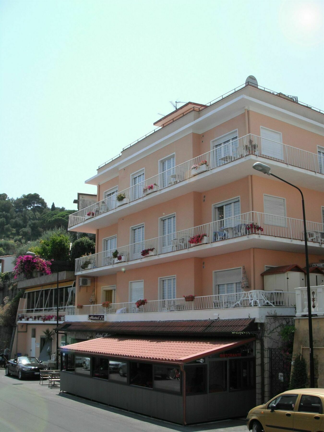 דיאנו מרינה Hotel Nettuno מראה חיצוני תמונה