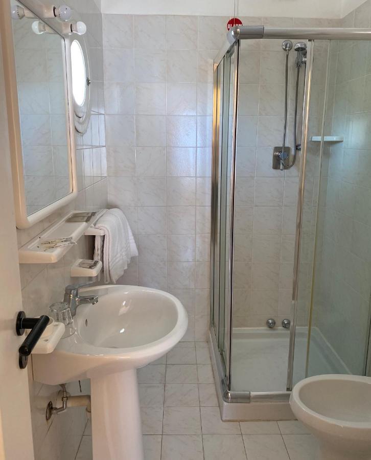דיאנו מרינה Hotel Nettuno מראה חיצוני תמונה