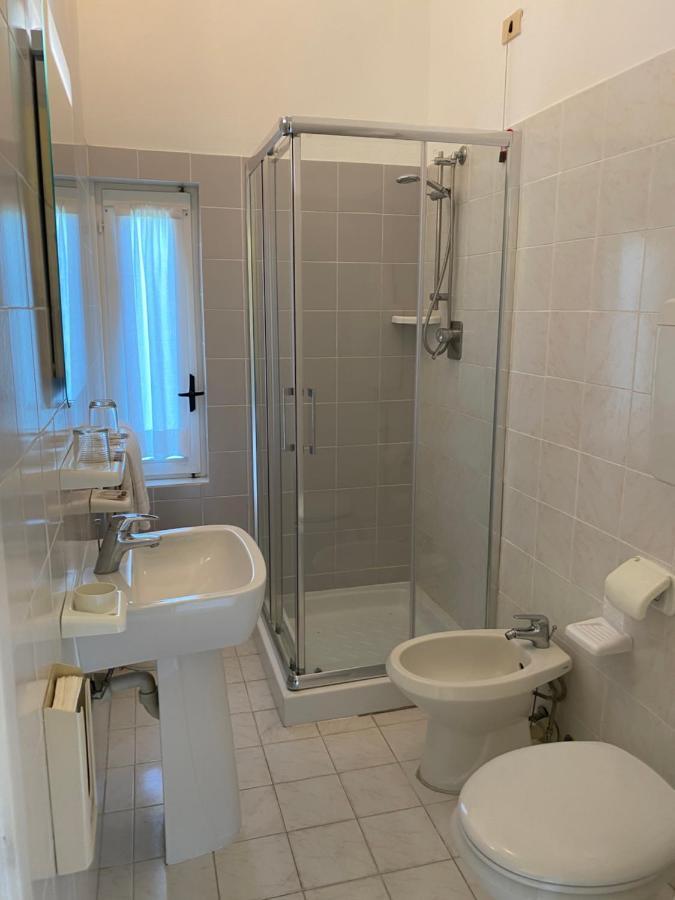 דיאנו מרינה Hotel Nettuno מראה חיצוני תמונה