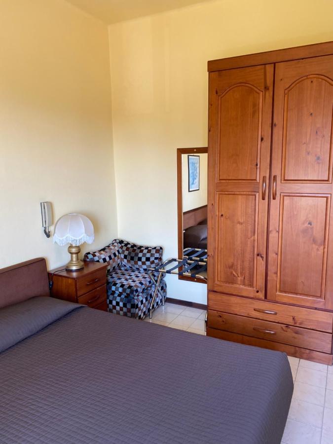 דיאנו מרינה Hotel Nettuno מראה חיצוני תמונה